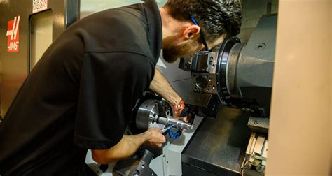 best cnc machining training schools in the us|cnc programming classes near me.